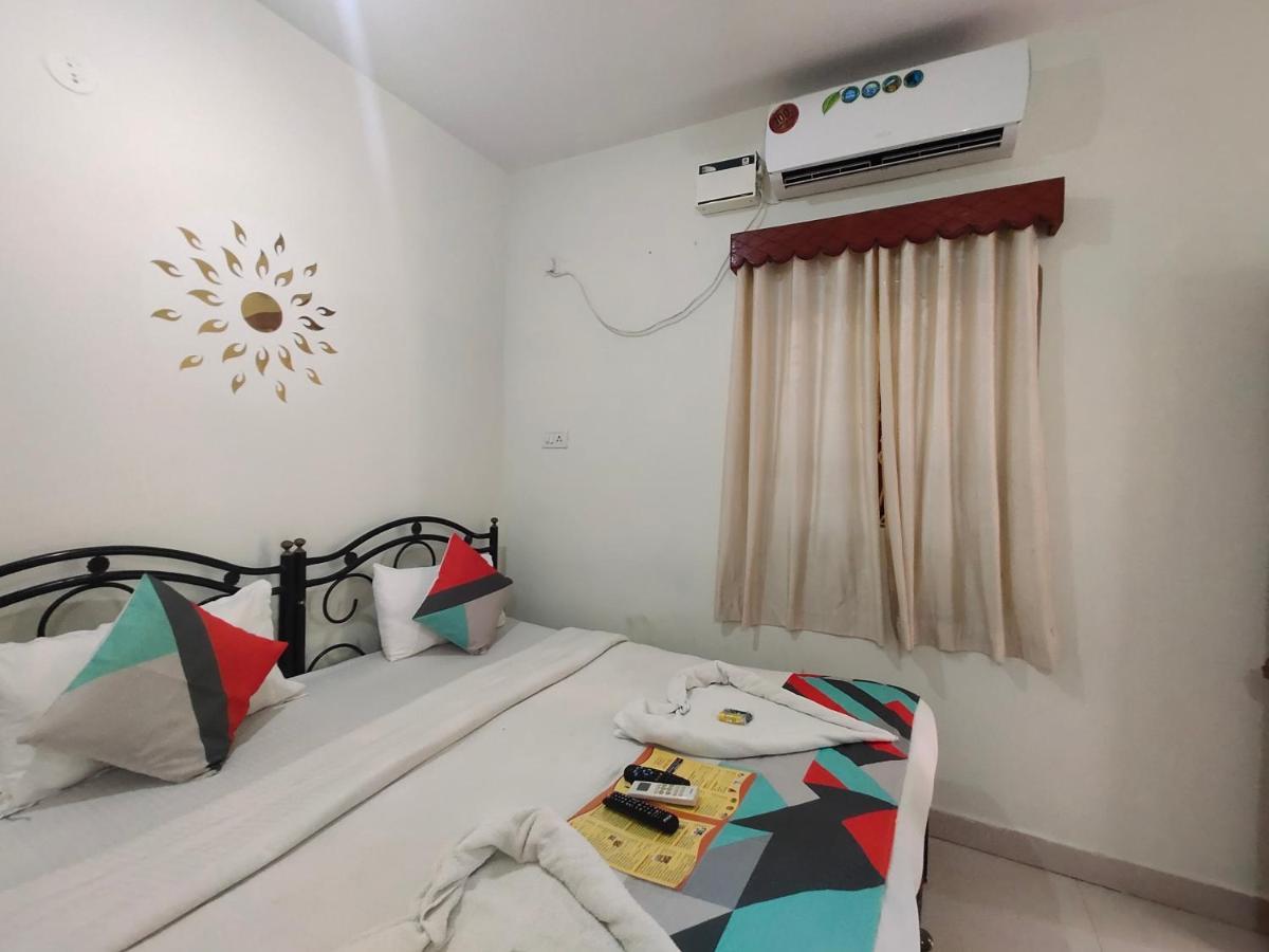 Rj14 Accommodations At Baga Beach Экстерьер фото