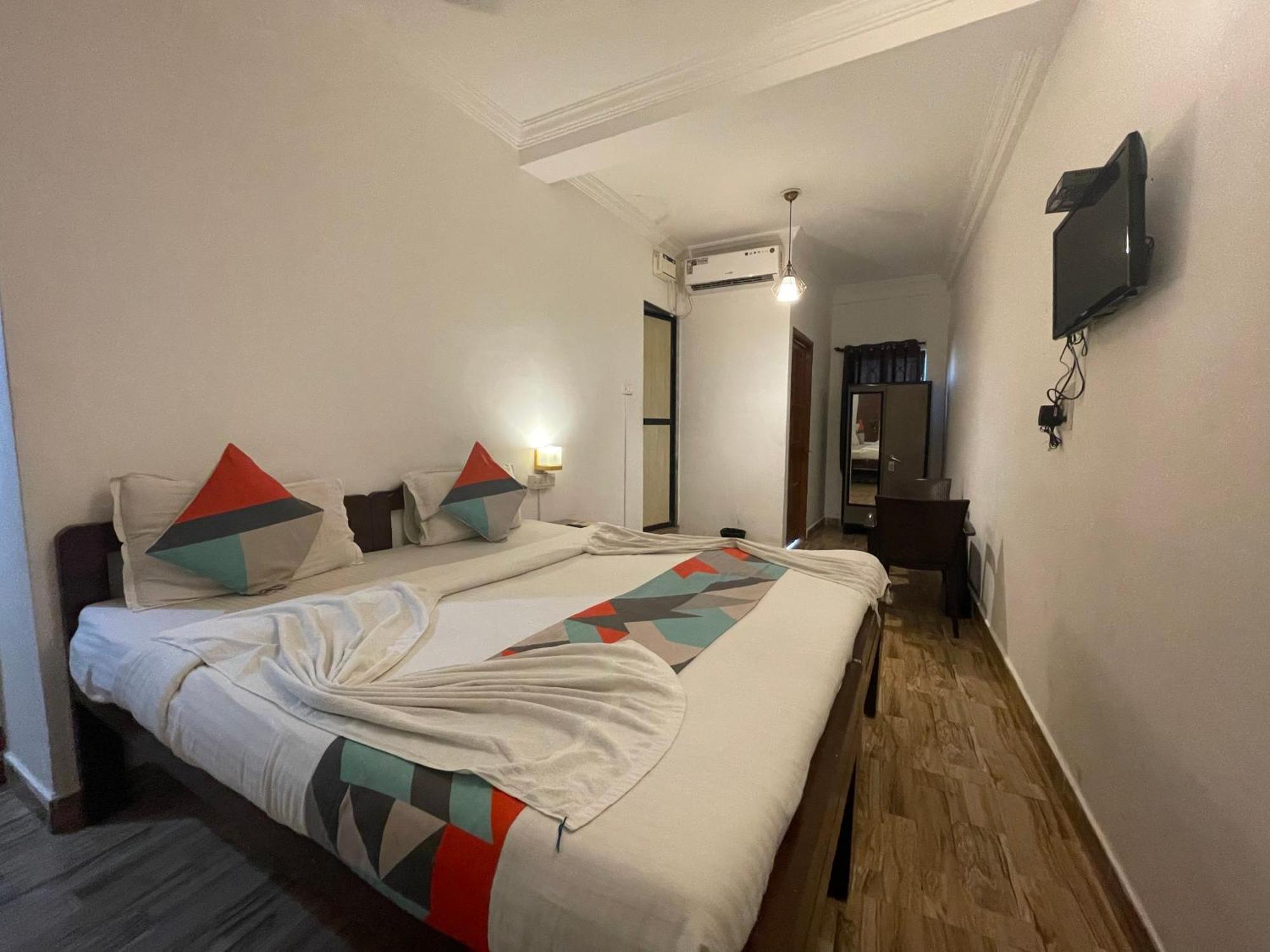 Rj14 Accommodations At Baga Beach Экстерьер фото