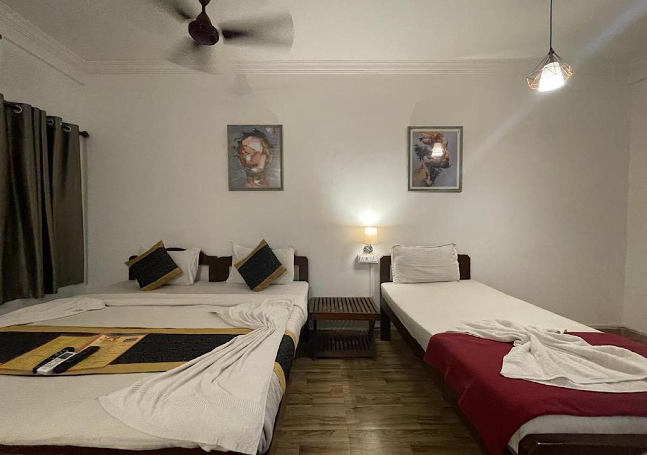 Rj14 Accommodations At Baga Beach Экстерьер фото