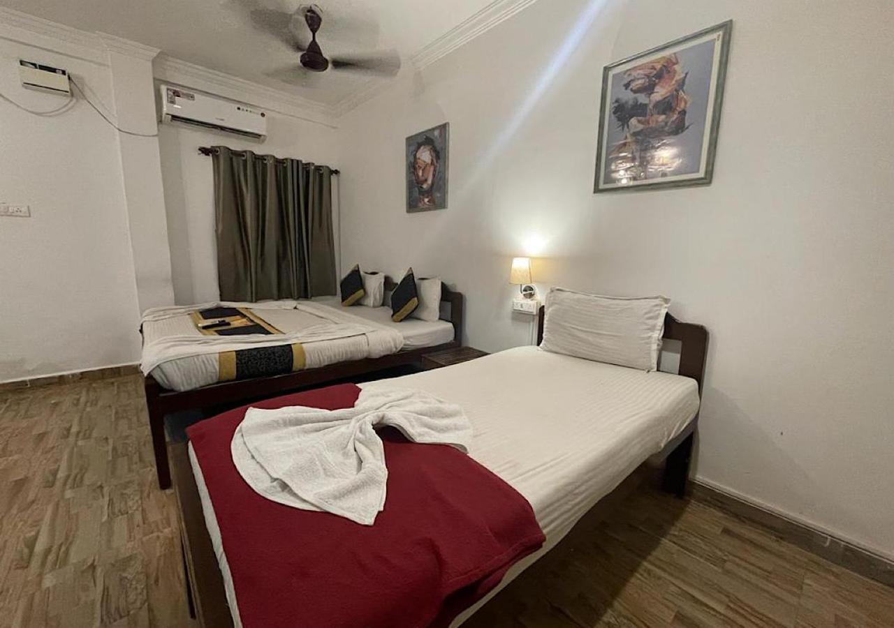 Rj14 Accommodations At Baga Beach Экстерьер фото